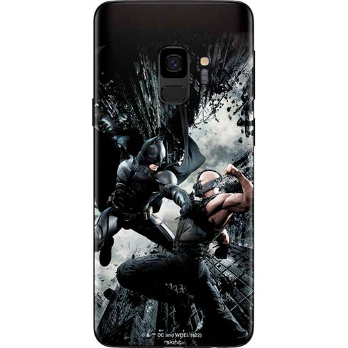 The Dark Knight Rises Batman and Bane Fighting Galaxy S9 Skin